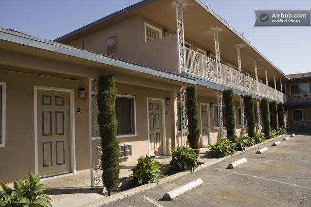 Holiday Motel - Fresno Ngoại thất bức ảnh