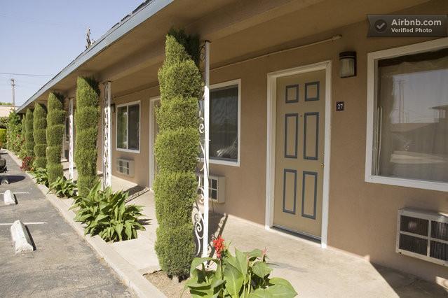 Holiday Motel - Fresno Ngoại thất bức ảnh