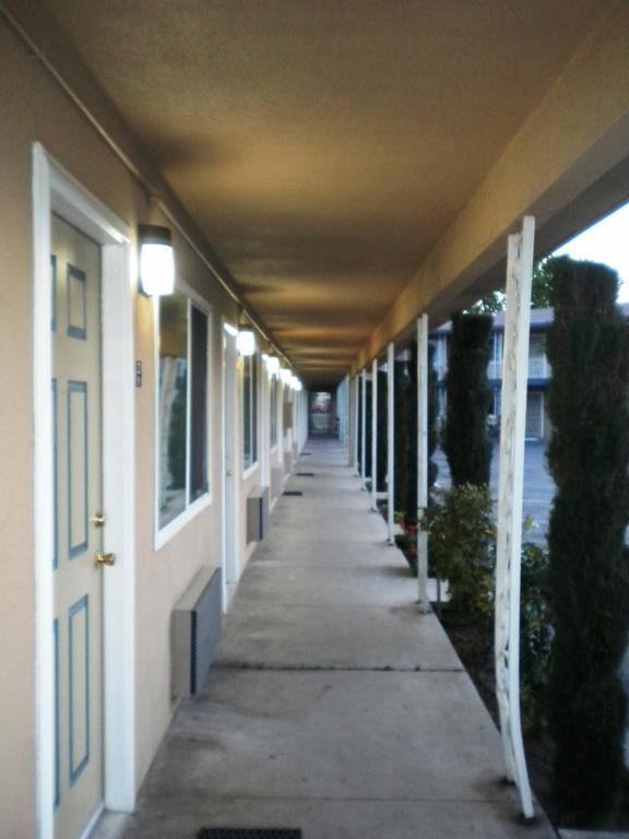 Holiday Motel - Fresno Ngoại thất bức ảnh